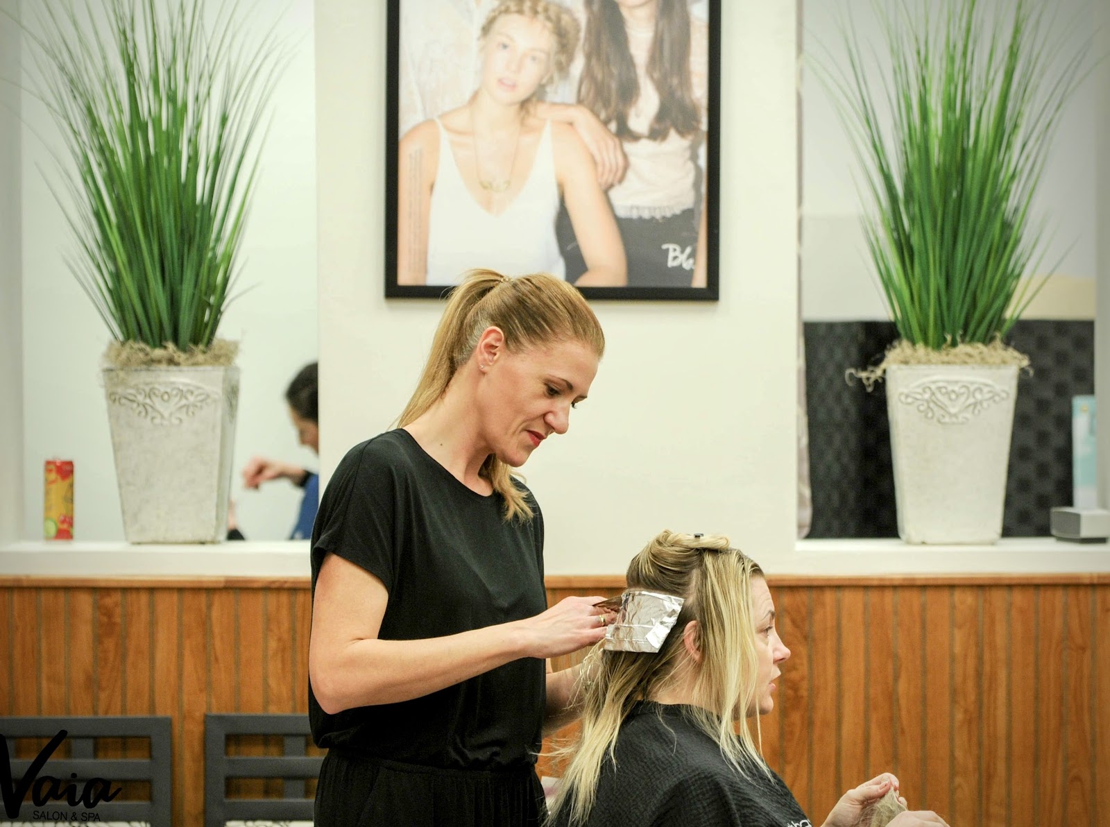 Vaia Salon and Spa nail photo 6